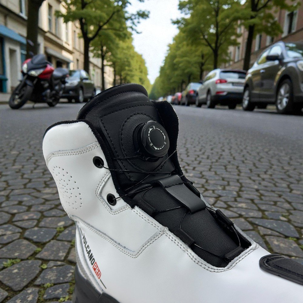 Zapatos de Motociclista Volcano Pro Biker Wolf WHITE – Resistencia, Comodidad y Seguridad para Motociclistas - Imagen de 3