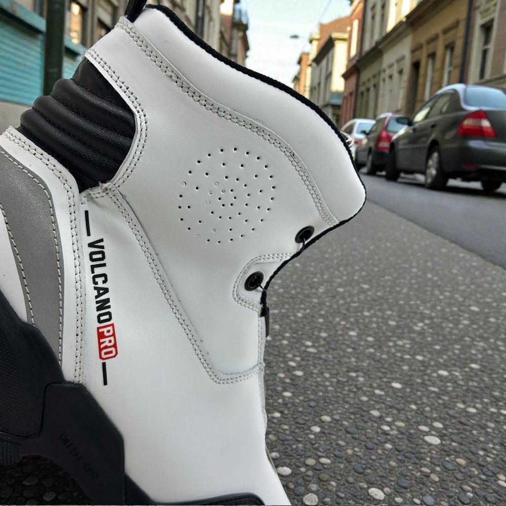 Zapatos de Motociclista Volcano Pro Biker Wolf WHITE – Resistencia, Comodidad y Seguridad para Motociclistas - Imagen de 5